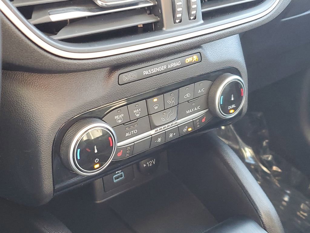 Certified 2022 Ford Escape SEL image 19