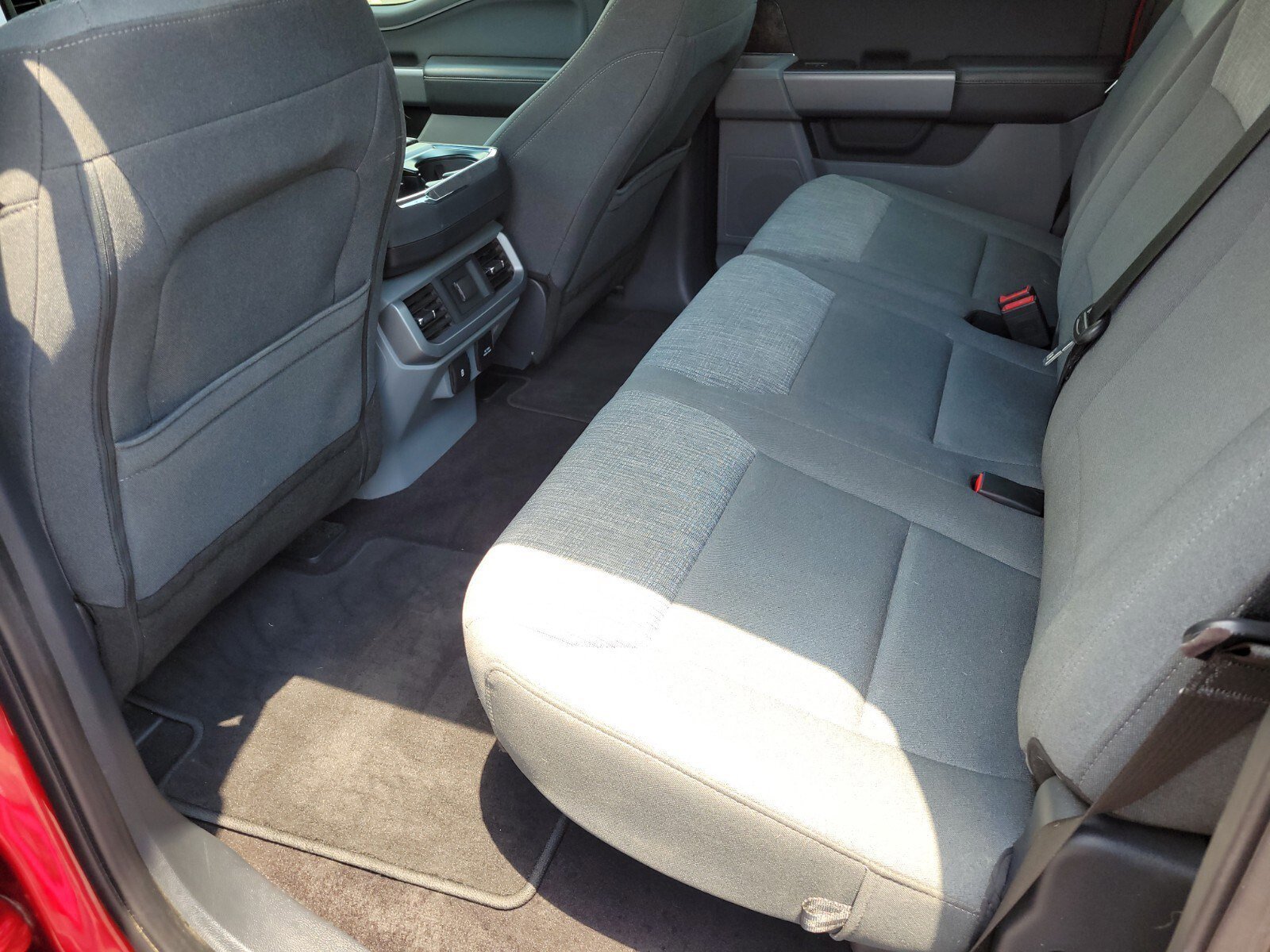 Certified 2021 Ford F150 XLT w/ Equipment Group 302A High image 17