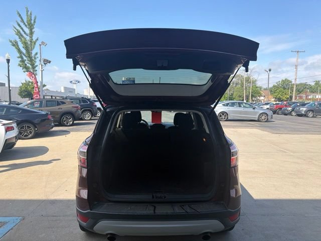 Certified 2018 Ford Escape SE w/ SE Sync 3 Package FWD image 9
