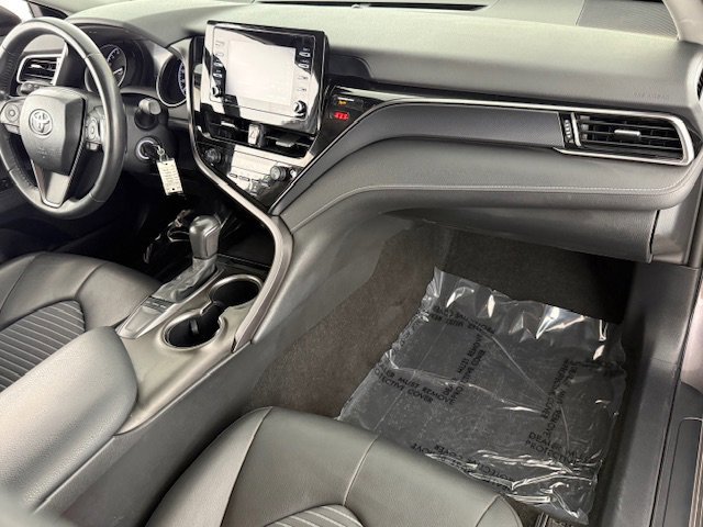 Used 2023 Toyota Camry SE image 19