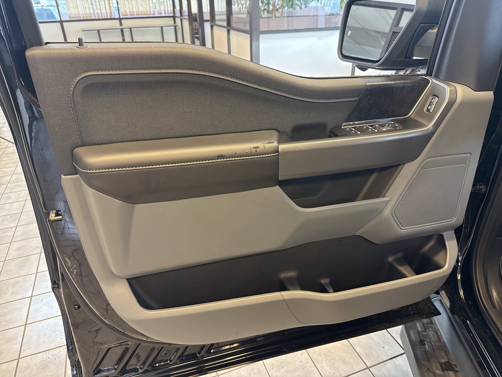 Certified 2025 Ford F150 Lightning XLT image 23