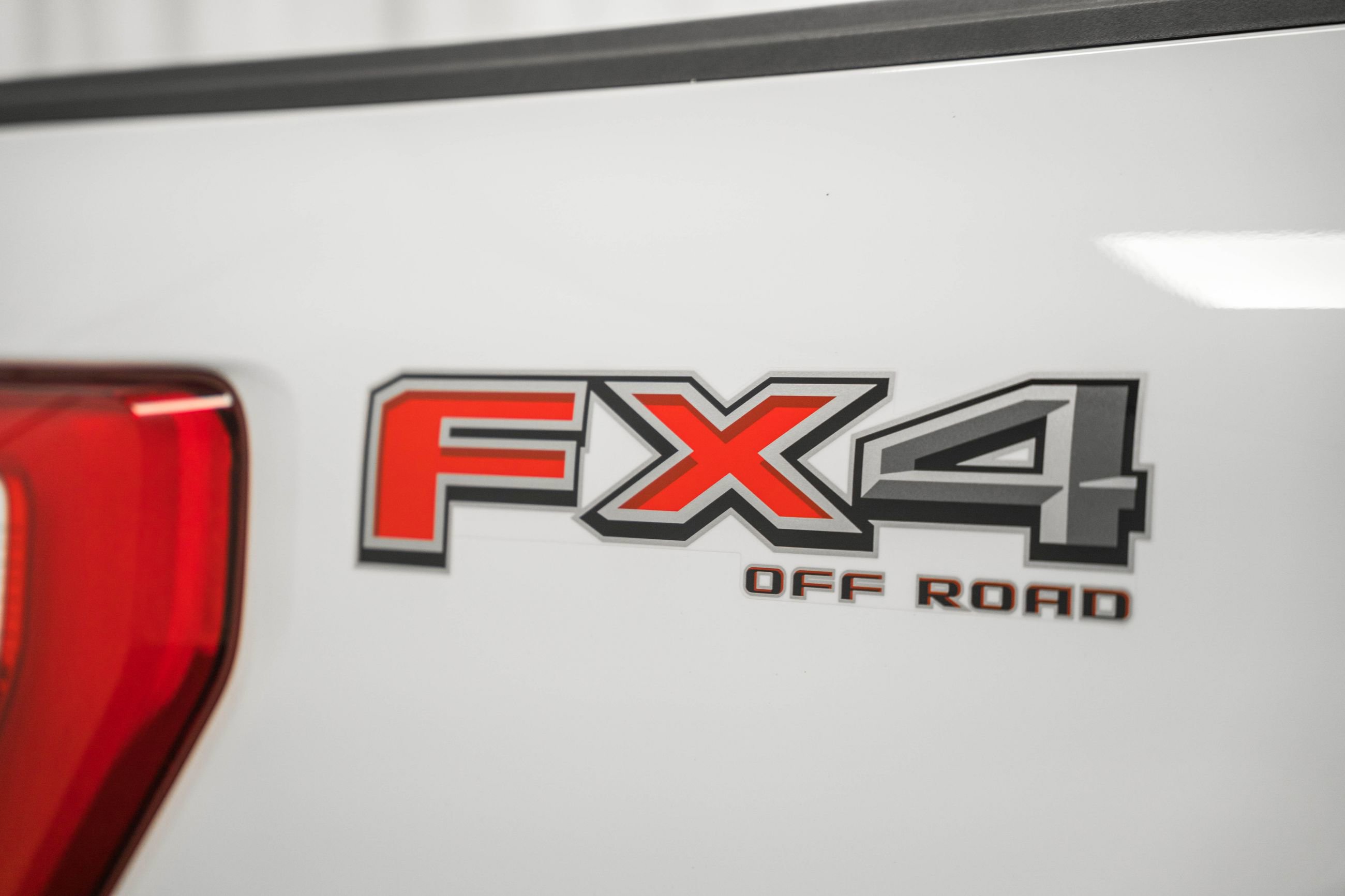 Certified 2023 Ford F150 Lariat w/ Equipment Group 502A High image 19