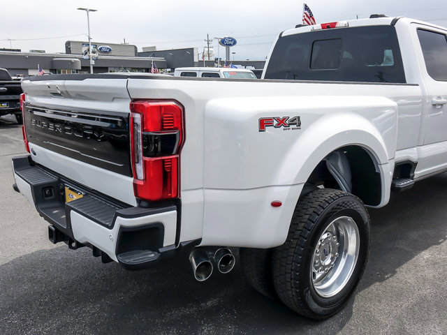 Certified 2026 Ford F450 Platinum w/ FX4 Off-Road Package AWD/4WD image 7