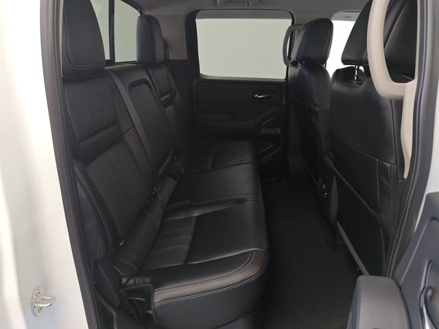 Used 2024 Nissan Frontier SL w/ Technology Package AWD/4WD image 21