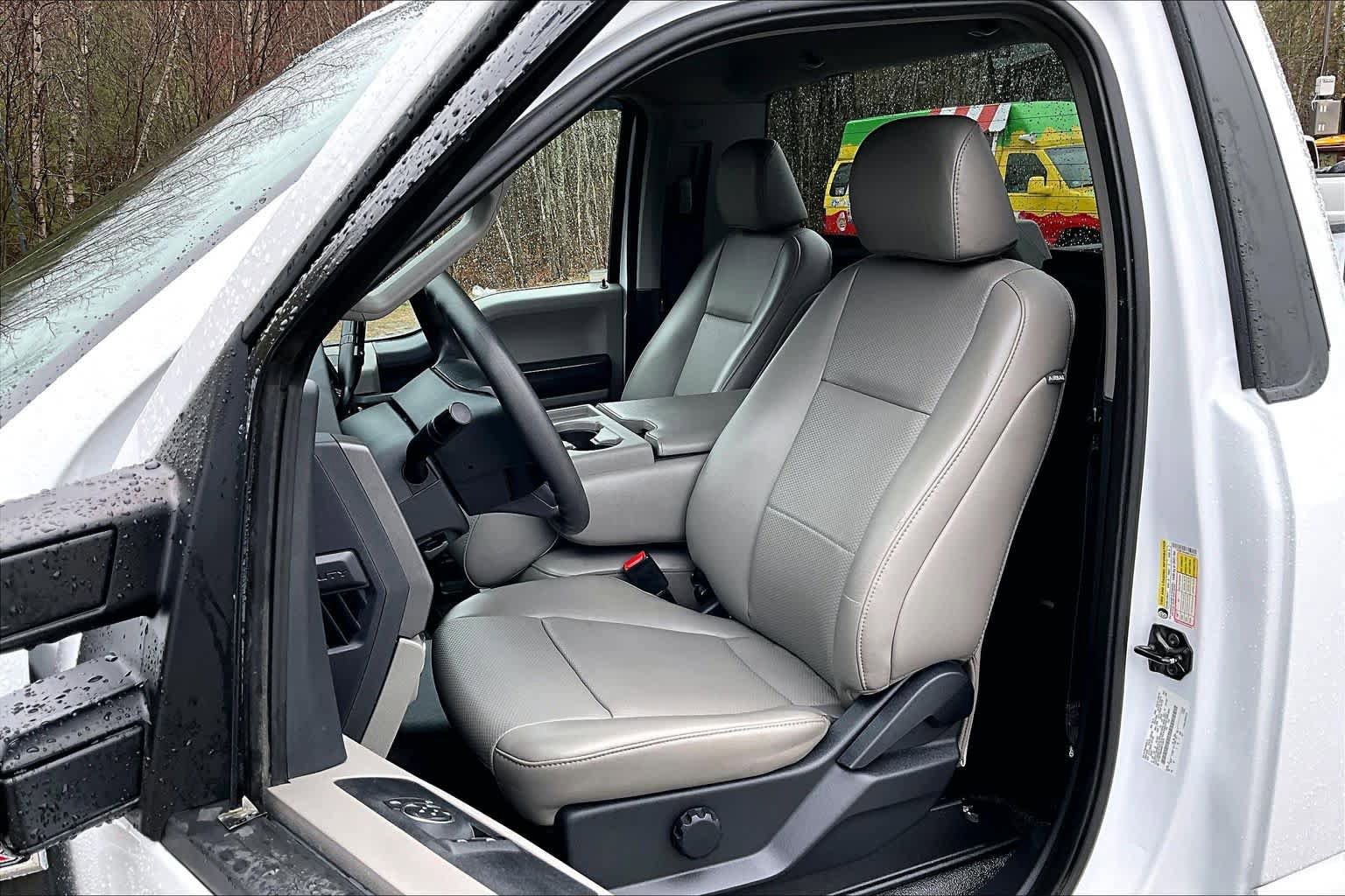 Certified 2022 Ford F250 XL w/ STX Appearance Package AWD/4WD image 9