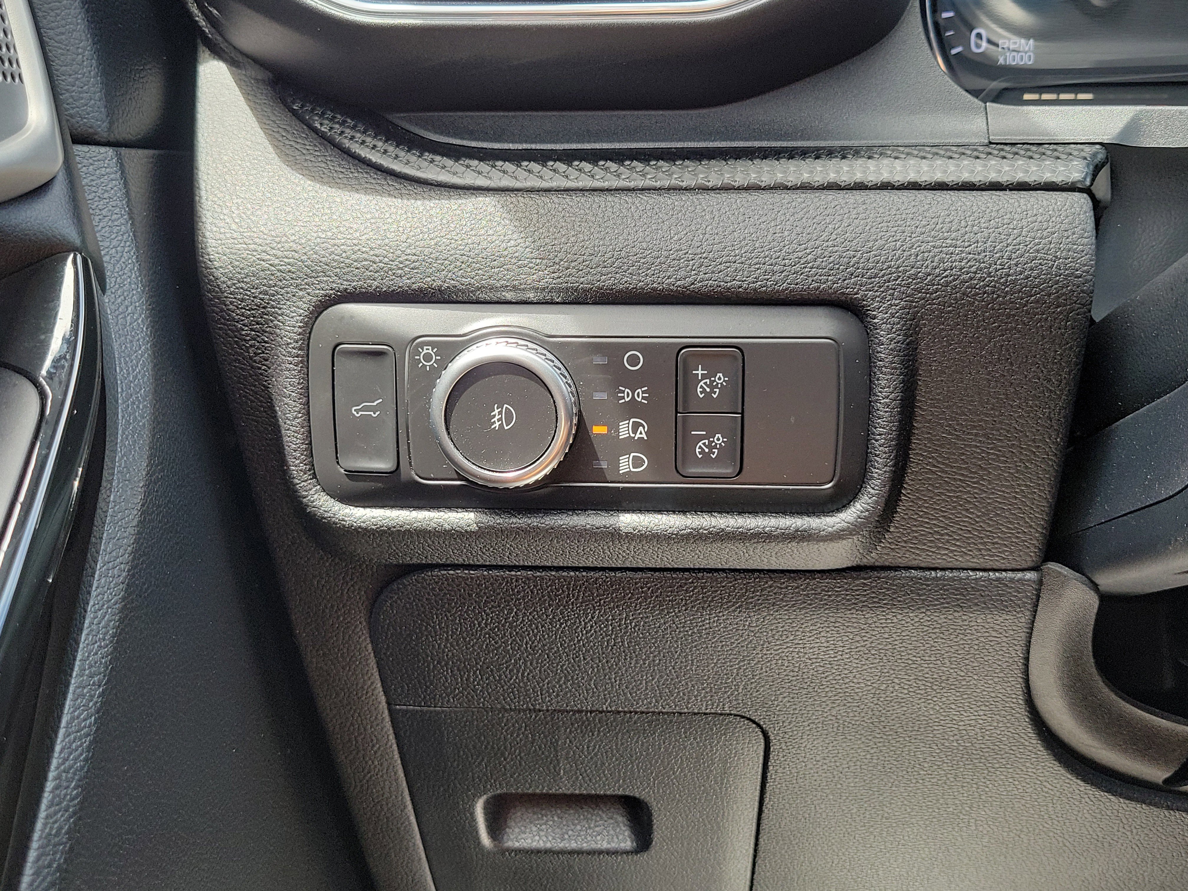 Certified 2022 Ford Explorer ST-Line w/ Class IV Trailer Tow Package image 28