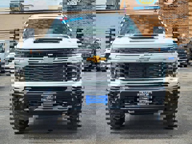 Used 2024 Chevrolet Silverado 2500 Custom w/ Snow Plow Prep/Camper Package image 8