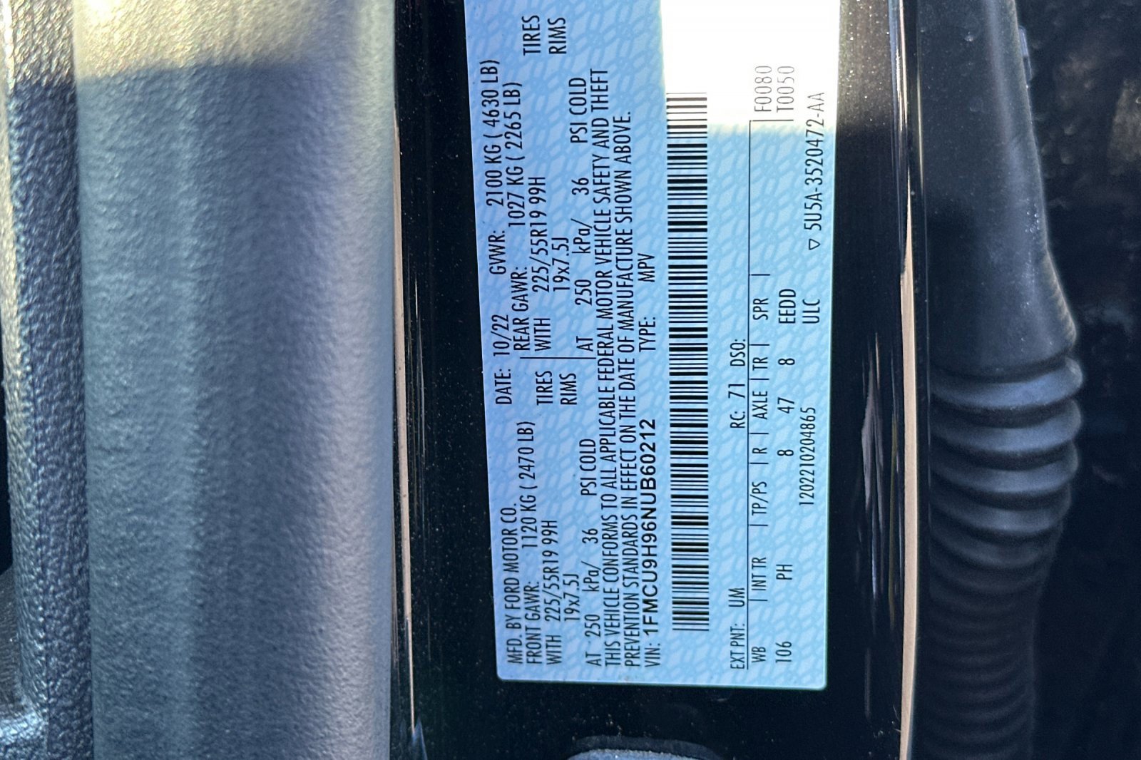 Certified 2022 Ford Escape SEL w/ SEL Stealth AWD Package image 29