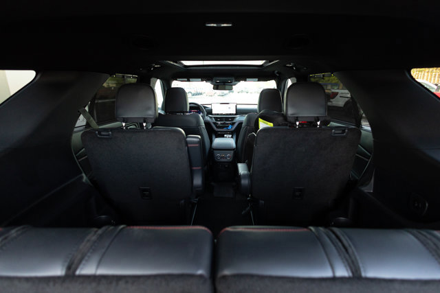 Certified 2025 Ford Explorer ST-Line w/ Premium Package image 9