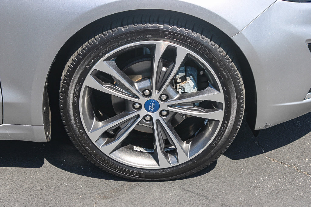 Certified 2020 Ford Fusion Titanium FWD image 9