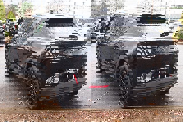 Certified 2025 Ford Mustang Mach-E Select w/ Comfort Package Lite image 3