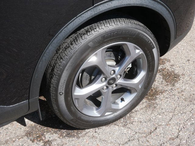 Certified 2025 Ford Escape ST-Line Select AWD/4WD image 8