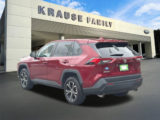Used 2022 Toyota RAV4 LE FWD image 6