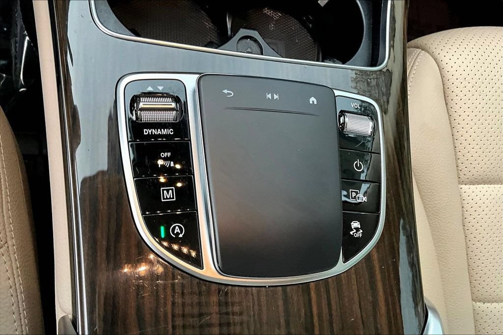 Used 2022 Mercedes-Benz GLC 300 4MATIC w/ Premium Package Lite image 17