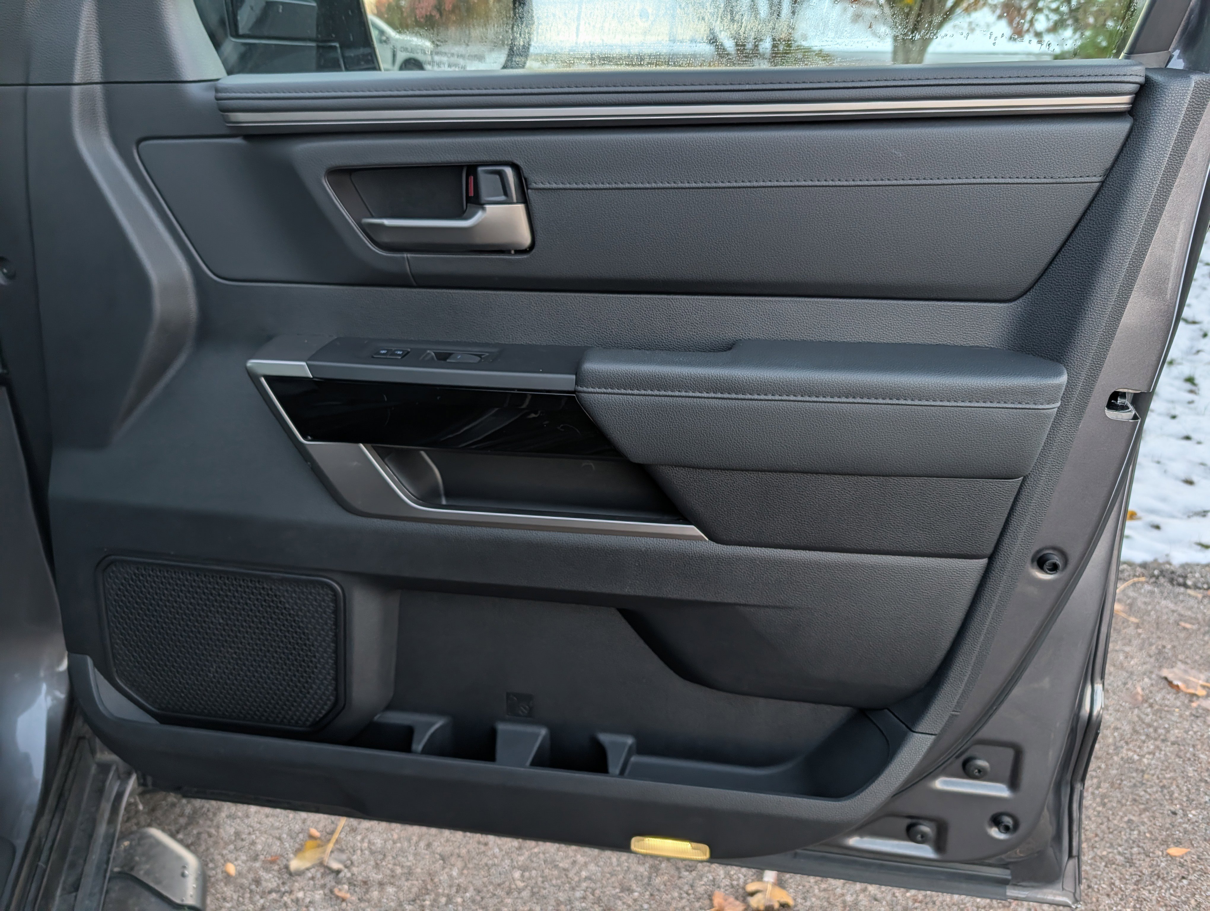 Used 2023 Toyota Tundra Limited image 29