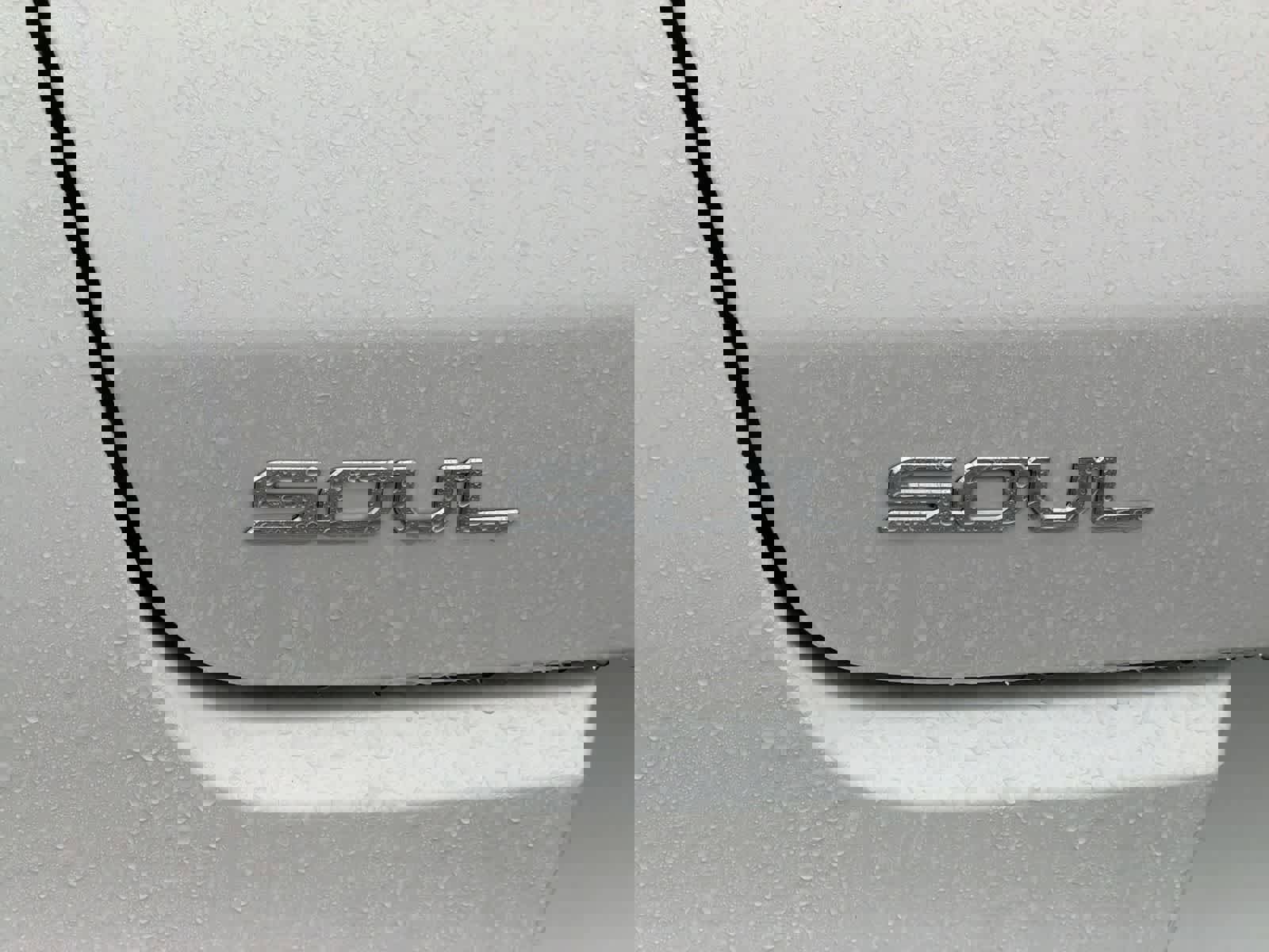 Used 2023 Kia Soul LX w/ LX Technology Package image 13