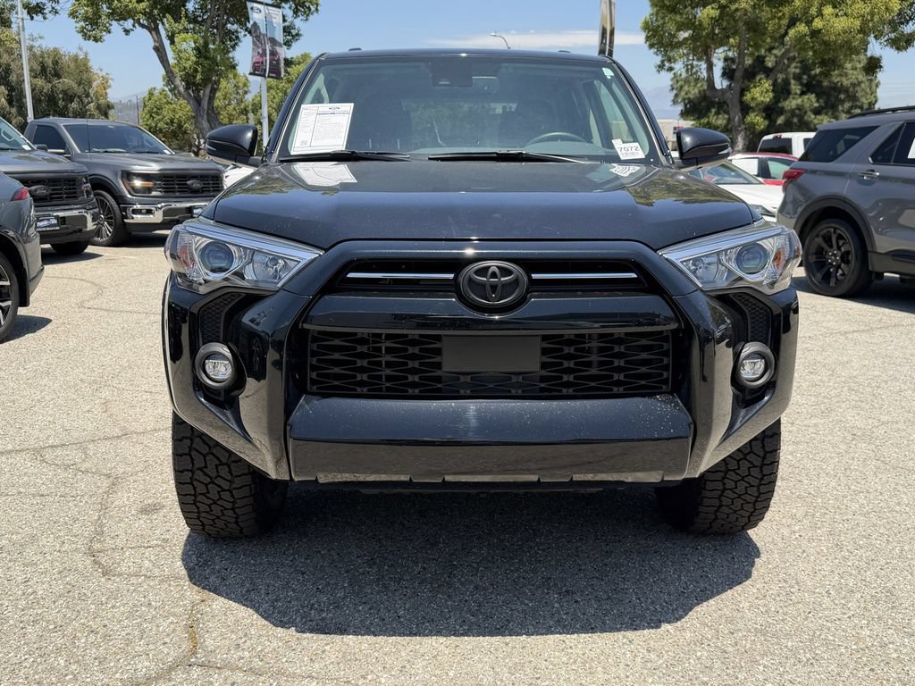 Used 2024 Toyota 4Runner SR5 Premium w/ Moonroof Package AWD/4WD image 2