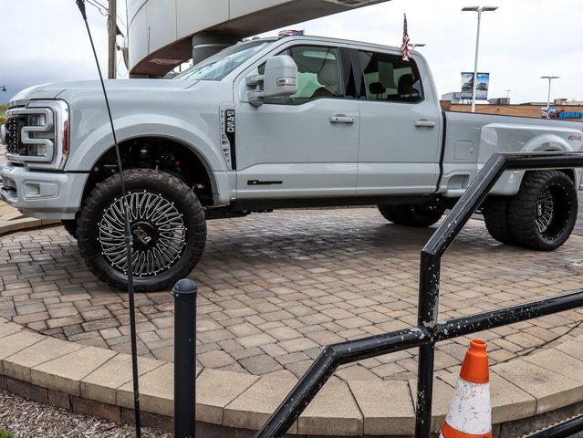 Certified 2026 Ford F450 Lariat AWD/4WD image 5