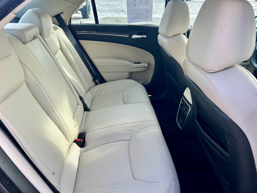Used 2017 Chrysler 300 Limited w/ Value Package image 16