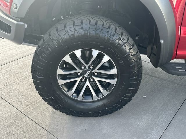 Certified 2020 Ford F150 Raptor w/ Equipment Group 802A Luxury image 33