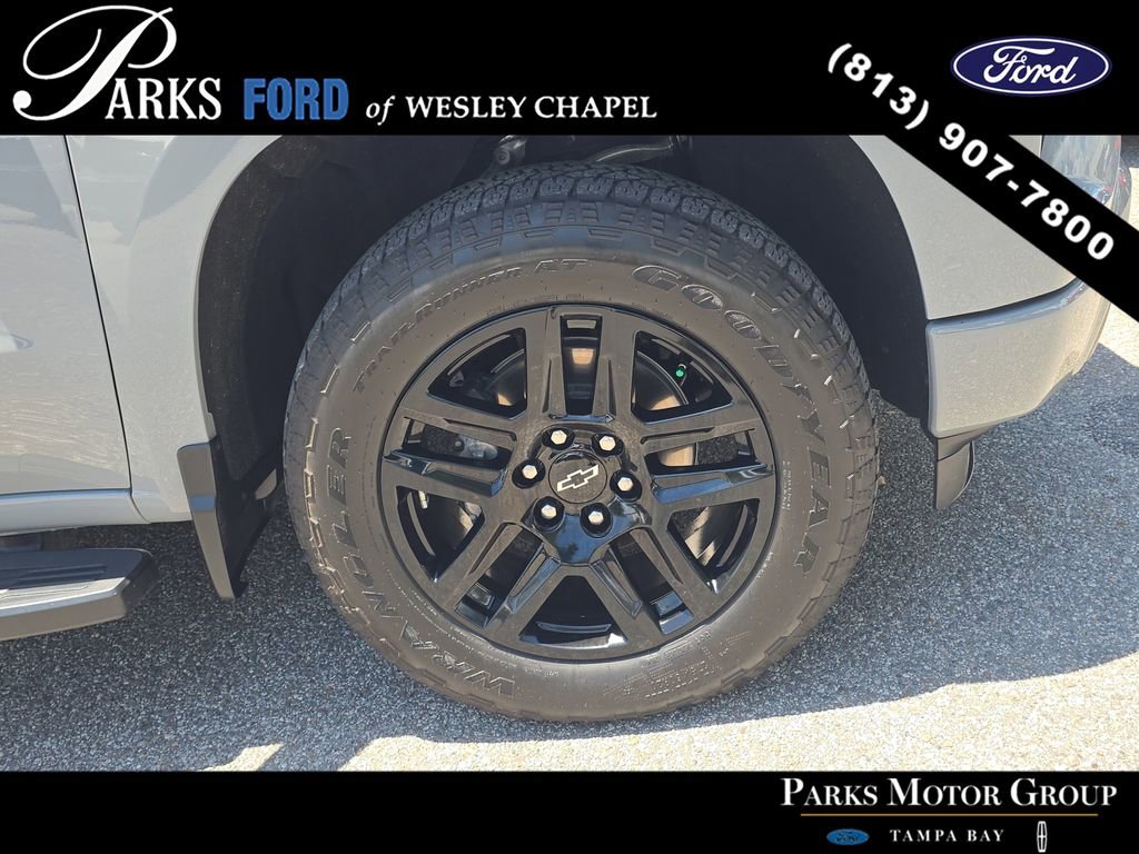 Used 2024 Chevrolet Silverado 1500 RST AWD/4WD image 30
