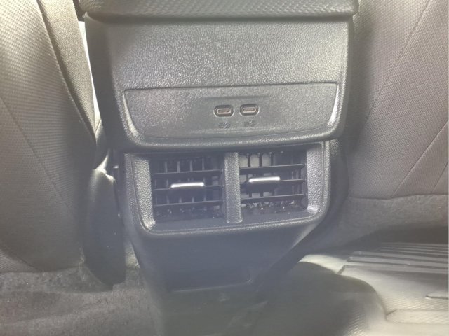 Used 2026 Chevrolet Equinox LT FWD image 12