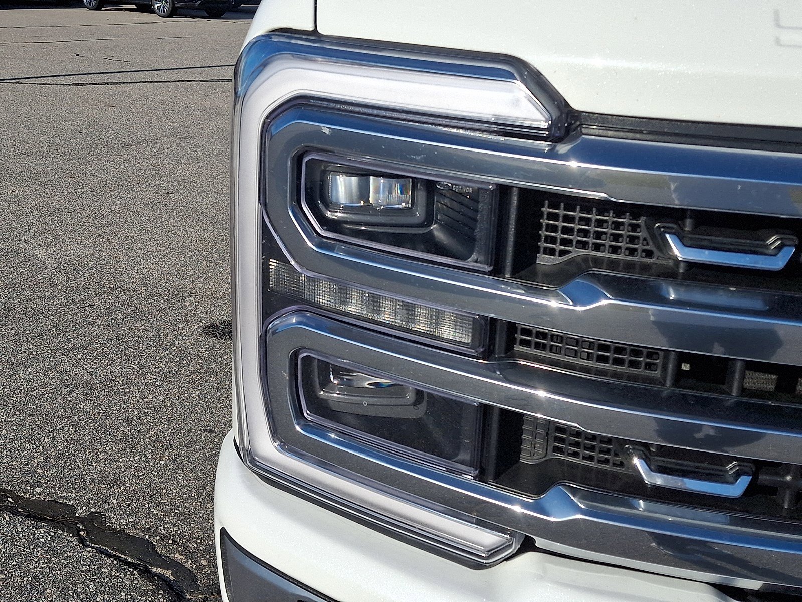 Certified 2024 Ford F250 Platinum AWD/4WD image 8