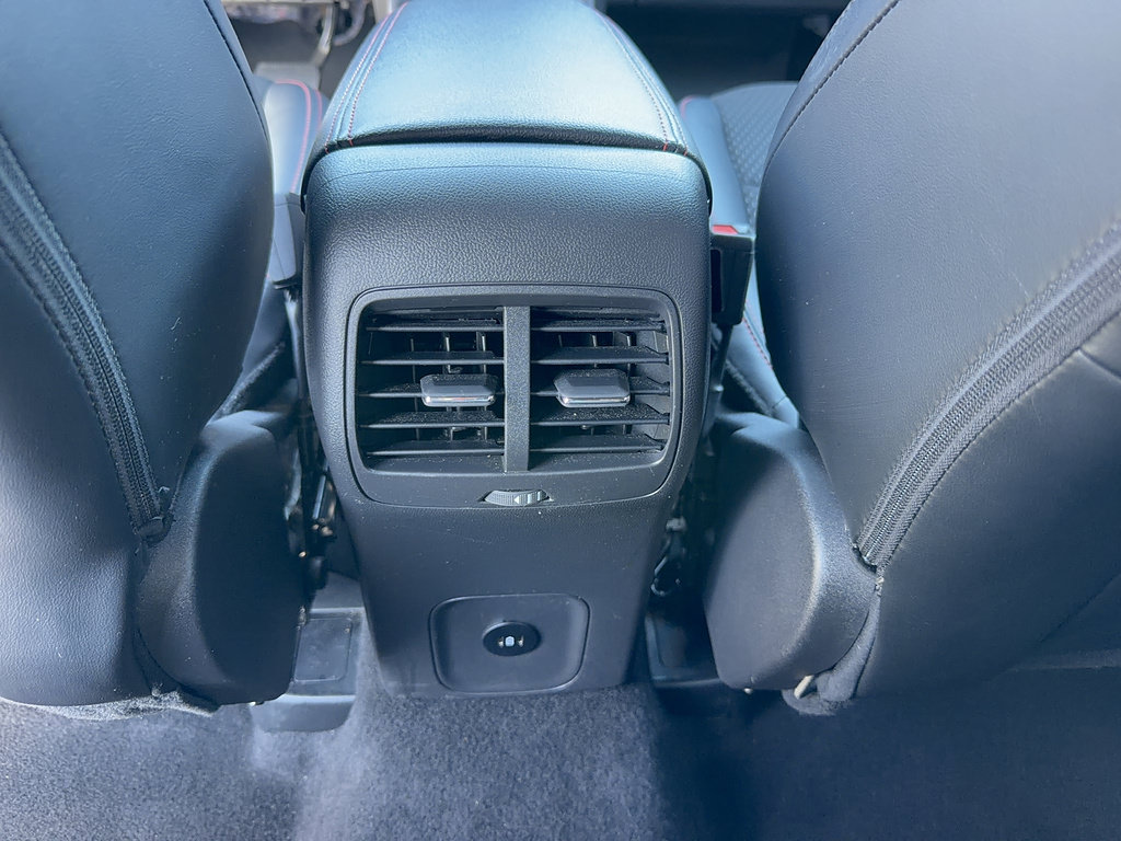 Certified 2025 Ford Escape ST-Line FWD image 30