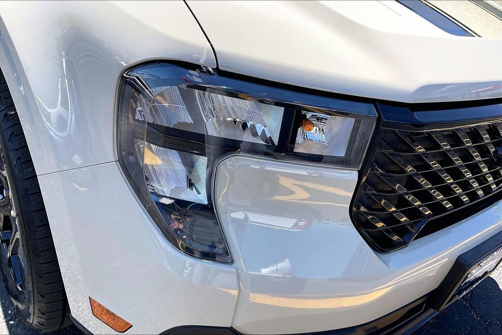 Certified 2025 Ford Maverick XLT w/ Black Appearance Package AWD/4WD image 26