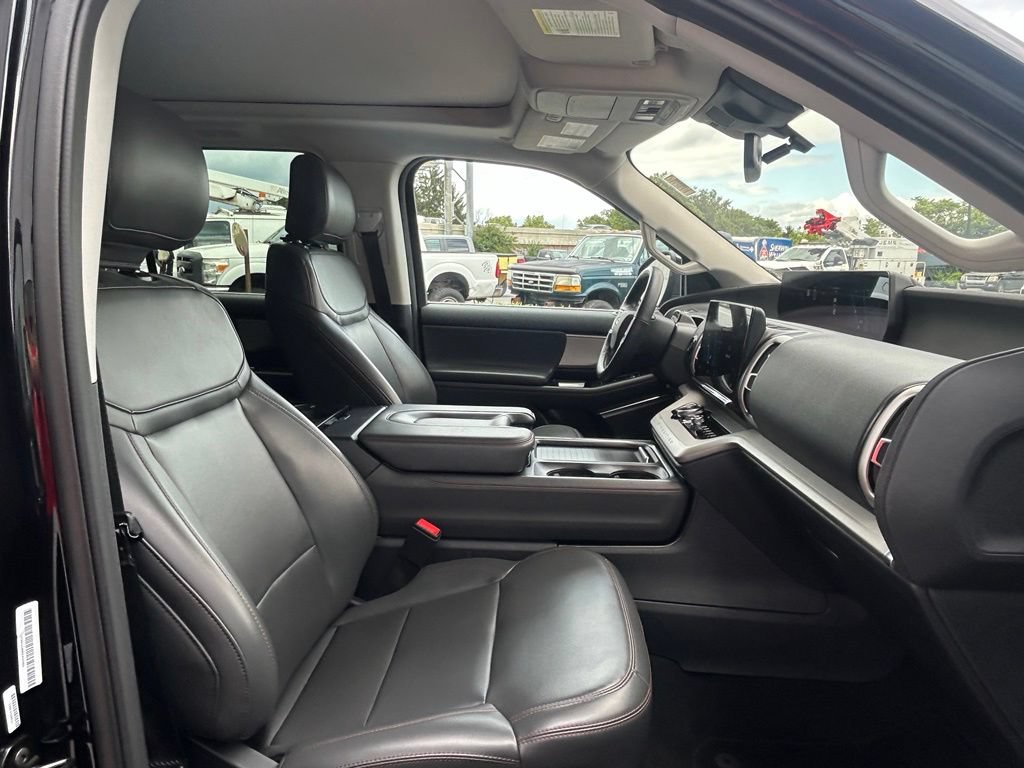 Certified 2025 Ford Expedition Active AWD/4WD image 29