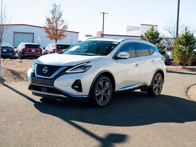 Used 2019 Nissan Murano Platinum image 2