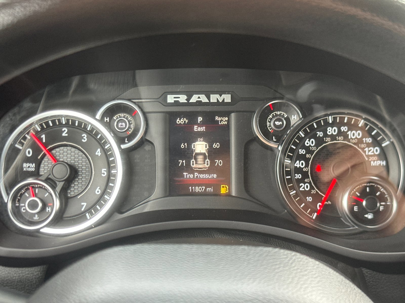 Used 2023 RAM 2500 Tradesman w/ Chrome Appearance Group image 23