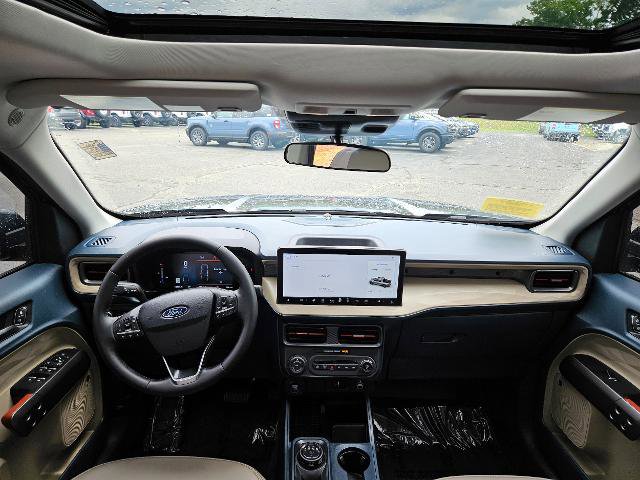 Certified 2025 Ford Maverick Lariat AWD/4WD image 11