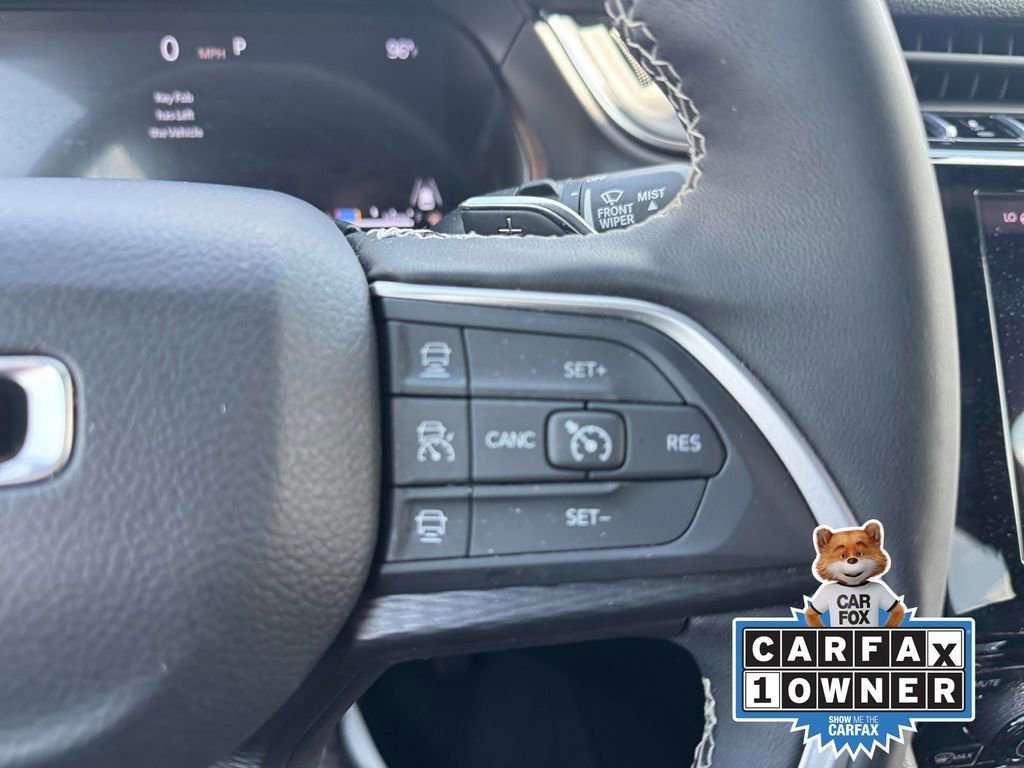 Used 2025 Jeep Grand Cherokee Altitude AWD/4WD image 29