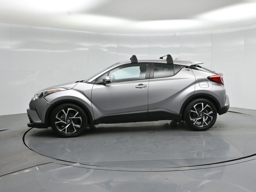 Used 2018 Toyota C-HR XLE FWD image 24