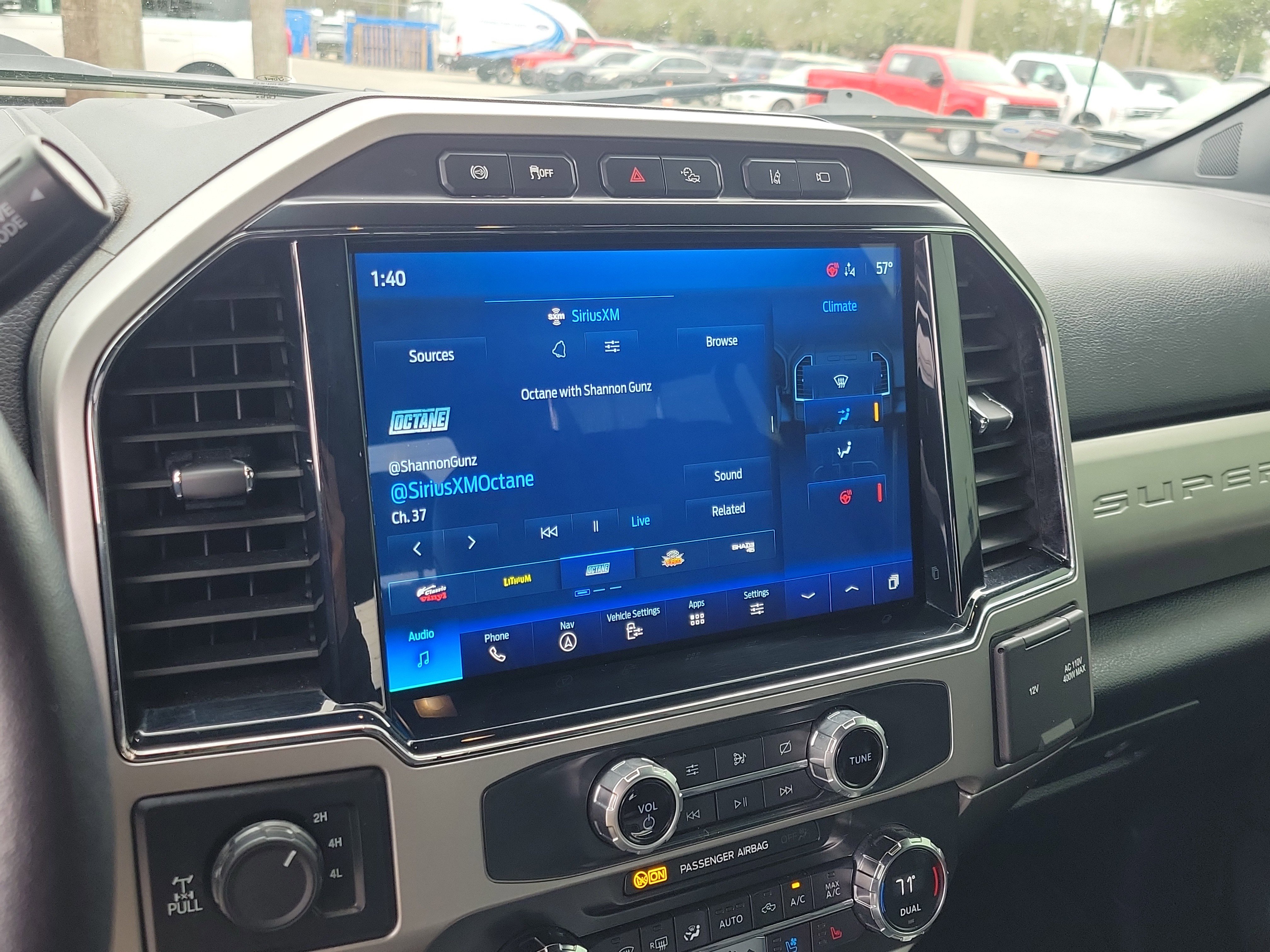 Certified 2022 Ford F250 Lariat w/ Tremor Off-Road Package image 17