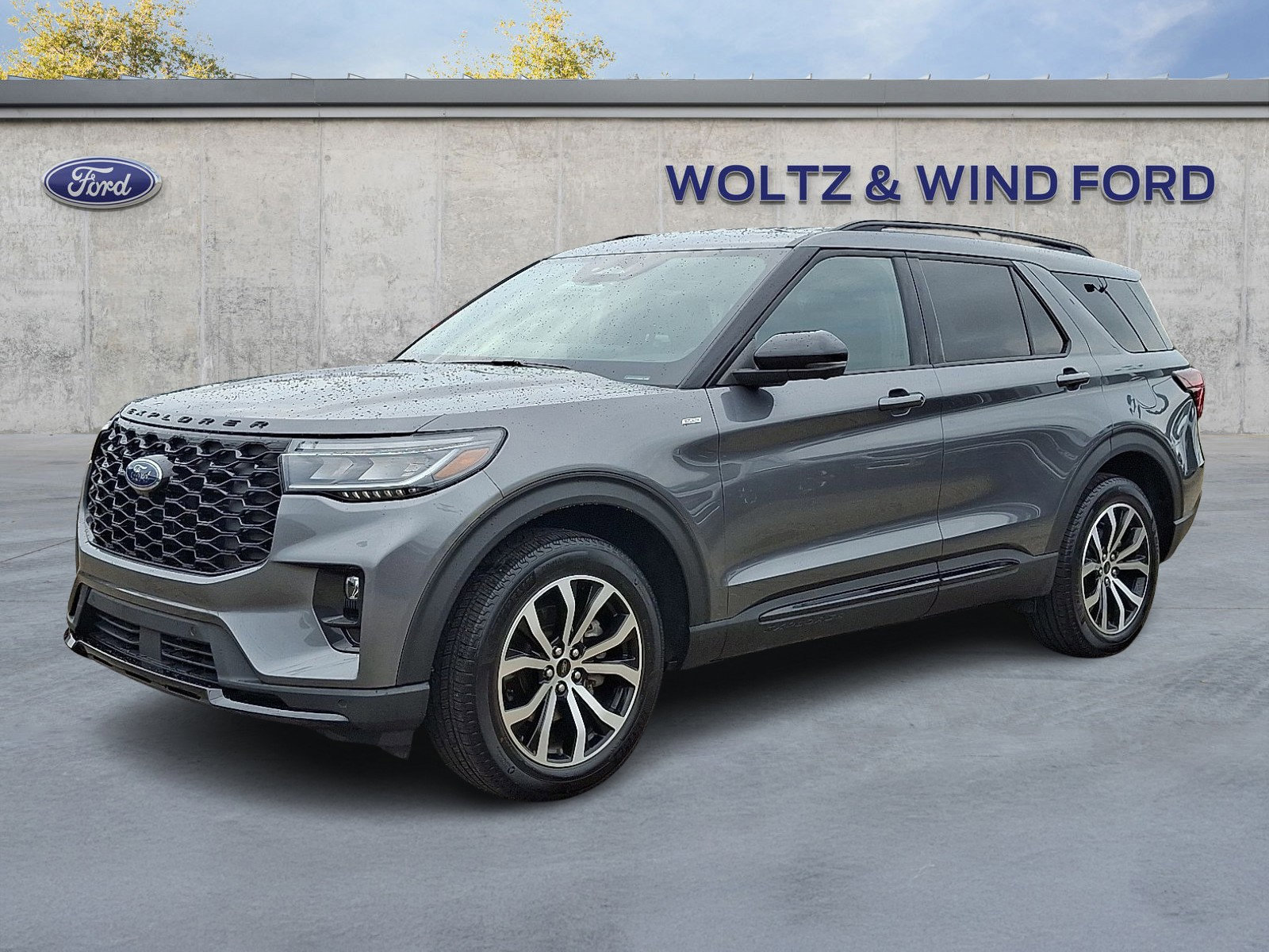 Certified 2025 Ford Explorer ST-Line image 6