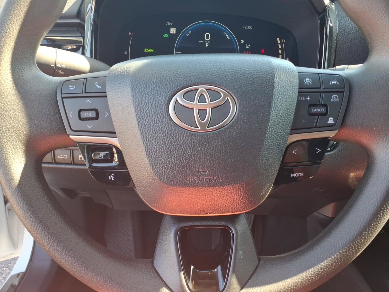 Used 2026 Toyota Camry LE w/ Convenience Package FWD image 15