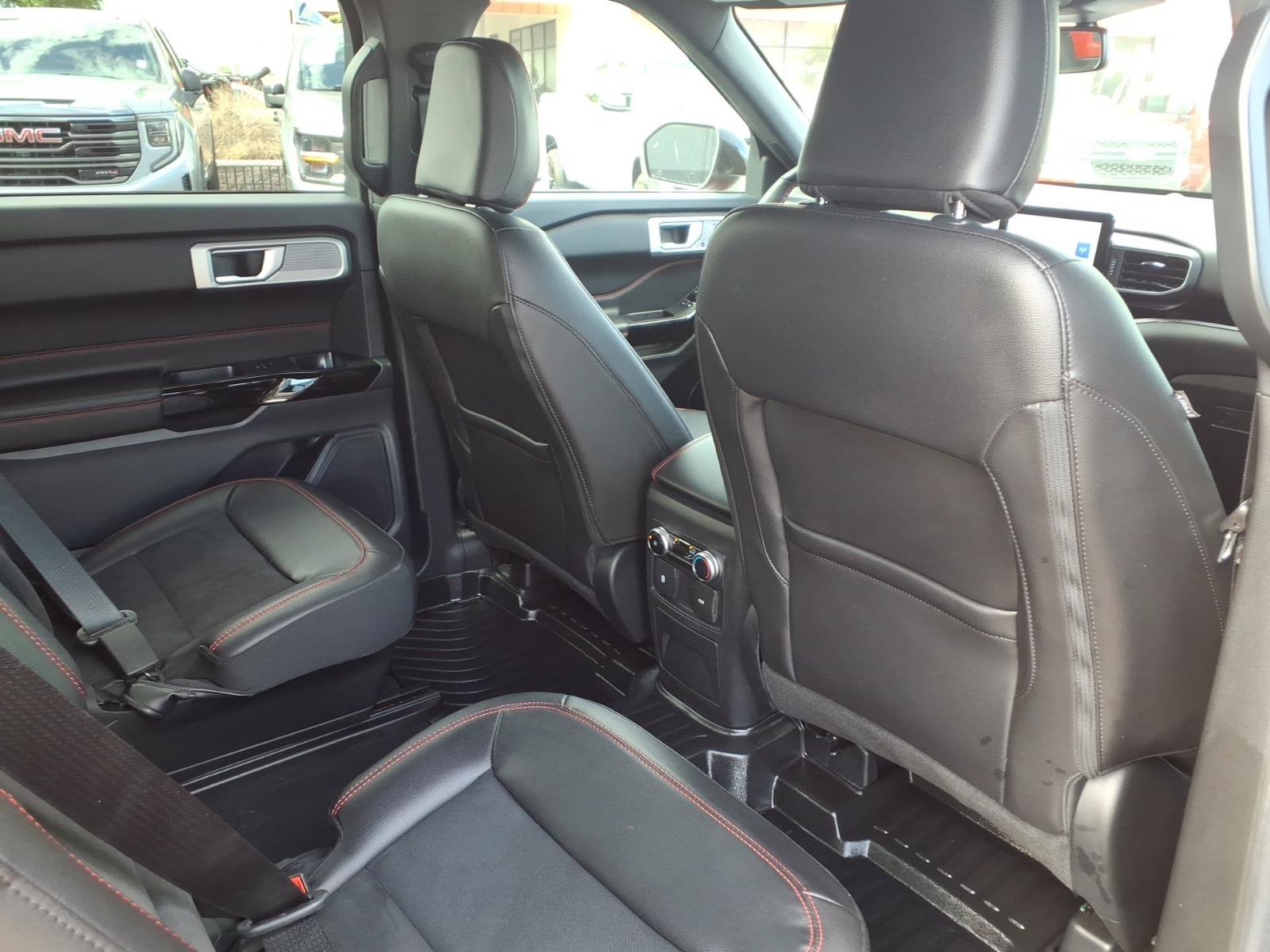 Certified 2023 Ford Explorer ST-Line w/ Class IV Trailer Tow Package RWD image 13