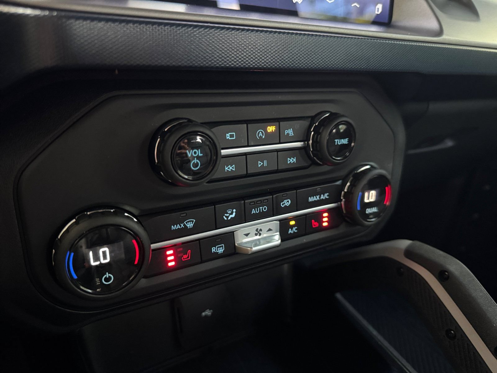 Certified 2023 Ford Bronco Outer Banks AWD/4WD image 23
