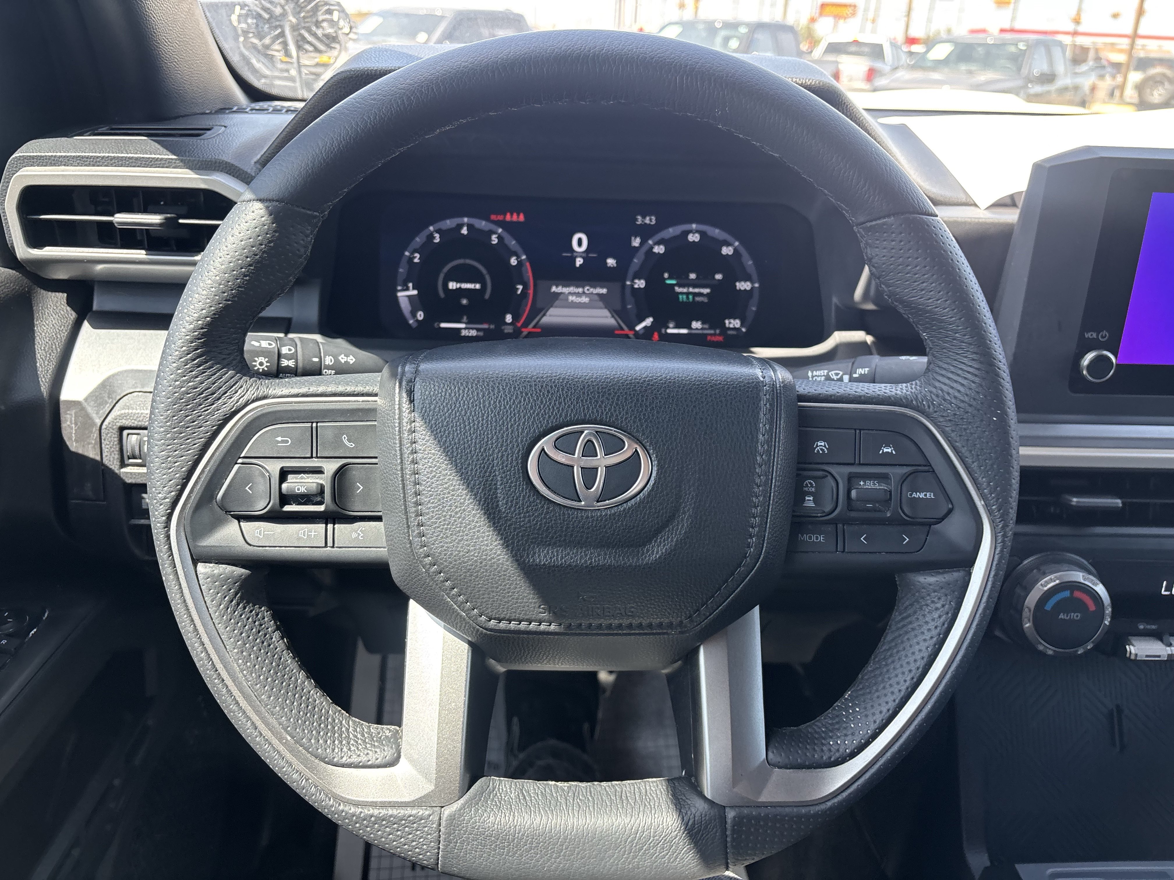 Used 2025 Toyota Tacoma TRD Sport AWD/4WD image 27