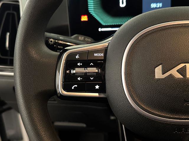 Used 2024 Kia Sorento LX FWD image 19