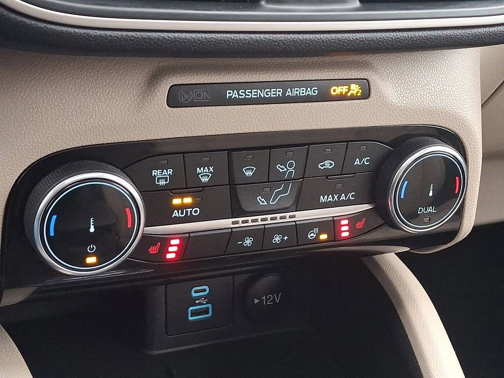 Certified 2022 Ford Escape SEL image 16