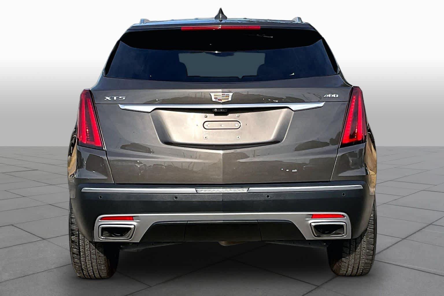 Used 2020 Cadillac XT5 Premium Luxury FWD image 5