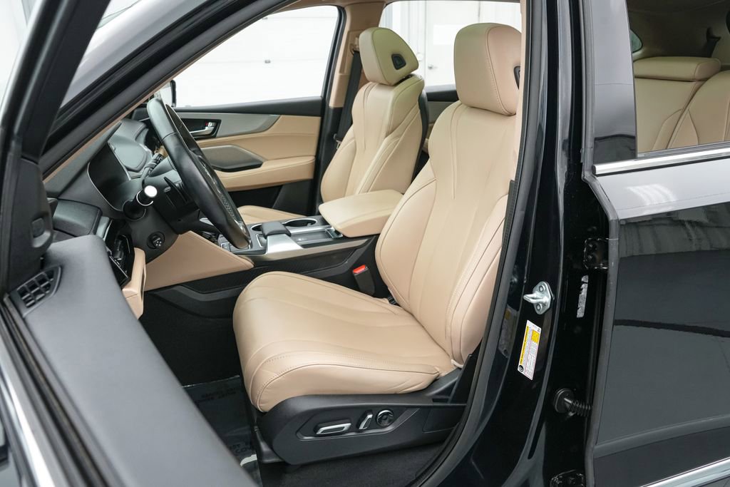 Used 2023 Acura MDX SH-AWD image 11