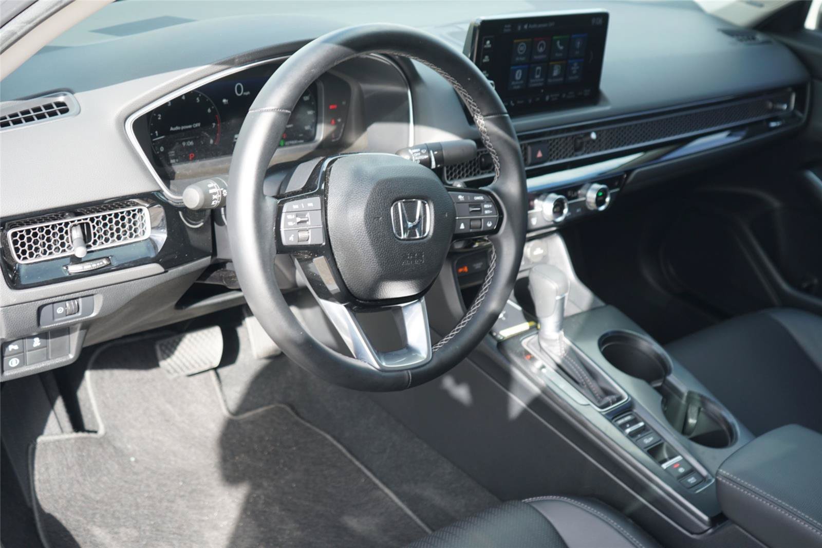 Used 2024 Honda Civic Touring image 9