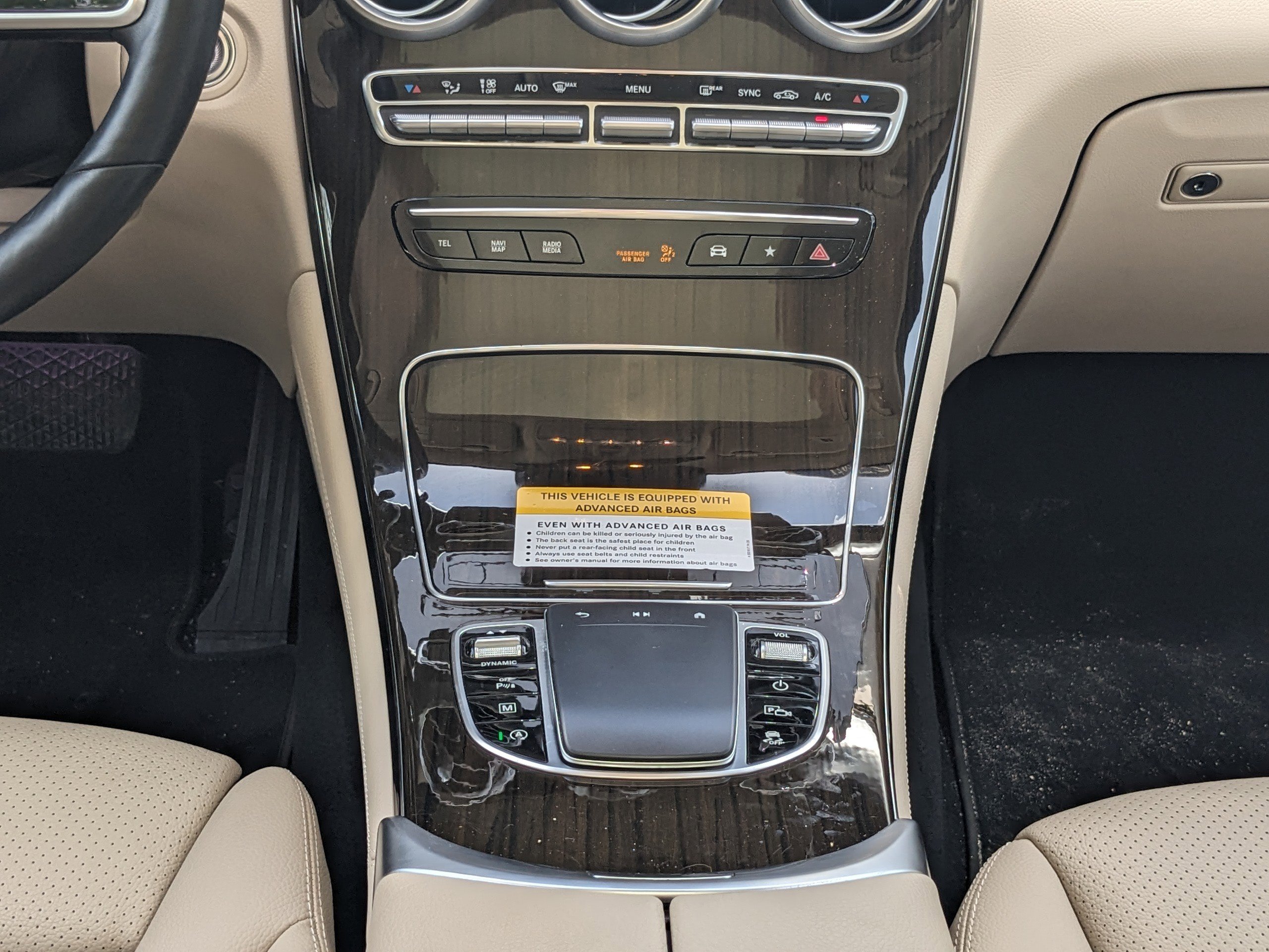 Used 2021 Mercedes-Benz GLC 300 4MATIC w/ Exterior Lighting Package image 16