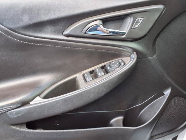 Used 2019 Chevrolet Malibu LT w/ Leather Package FWD image 19