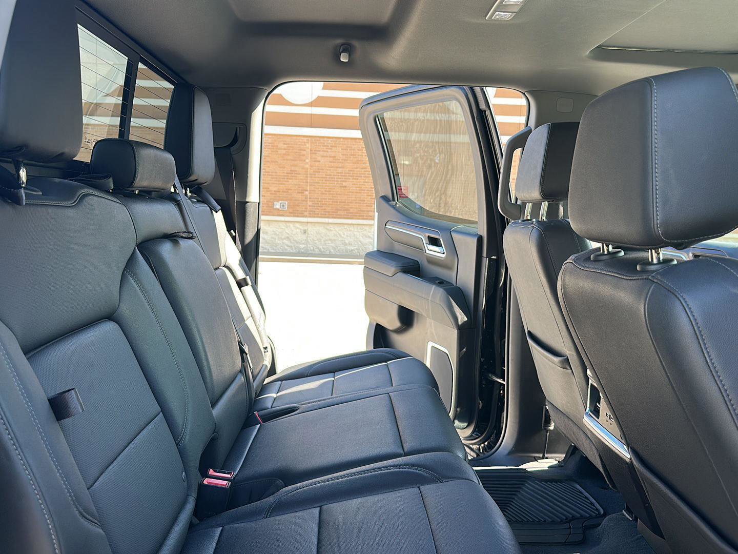 Used 2022 GMC Sierra 1500 SLT w/ SLT Premium Plus Package image 26