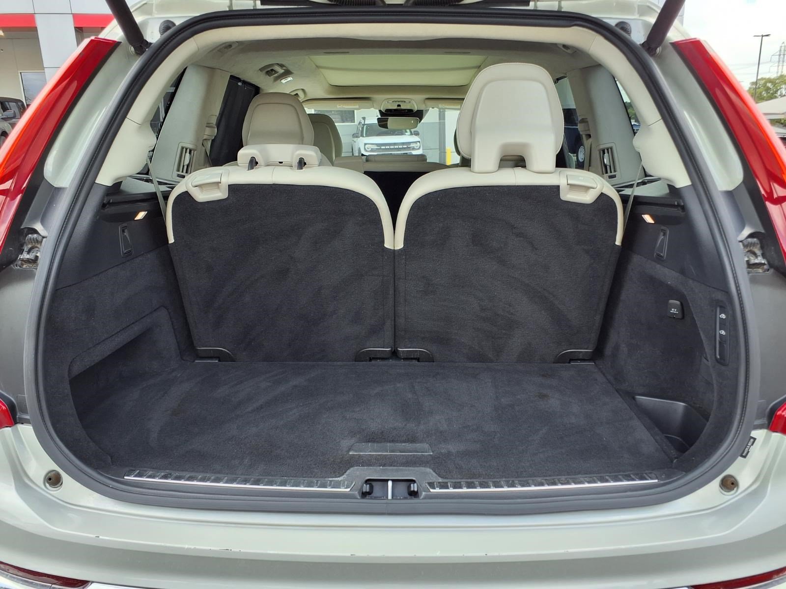 Used 2020 Volvo XC90 T6 Inscription AWD/4WD image 12